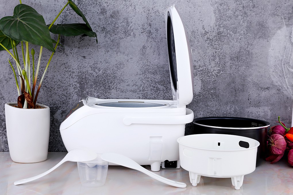 Nồi cơm điện tử Panasonic 1 lít SR-CP108NRA 